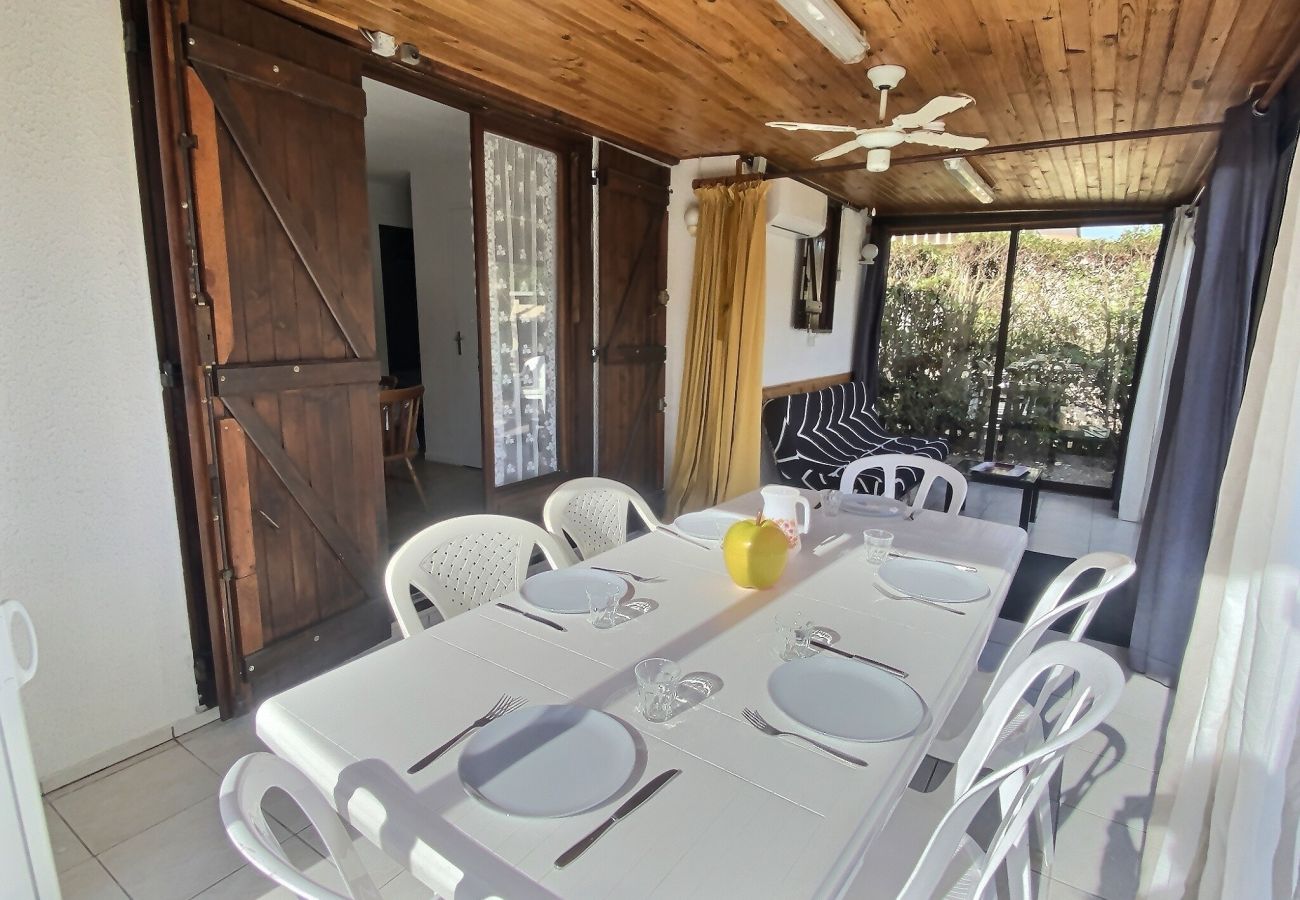 Maison à Vendres - HORIZON BLEU - Petit pavillon pour 8 personnes dans une résidence sécurisée avec piscine