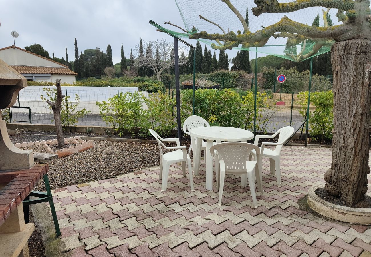 Maison à Vendres - HORIZON BLEU - Petit pavillon pour 8 personnes dans une résidence sécurisée avec piscine