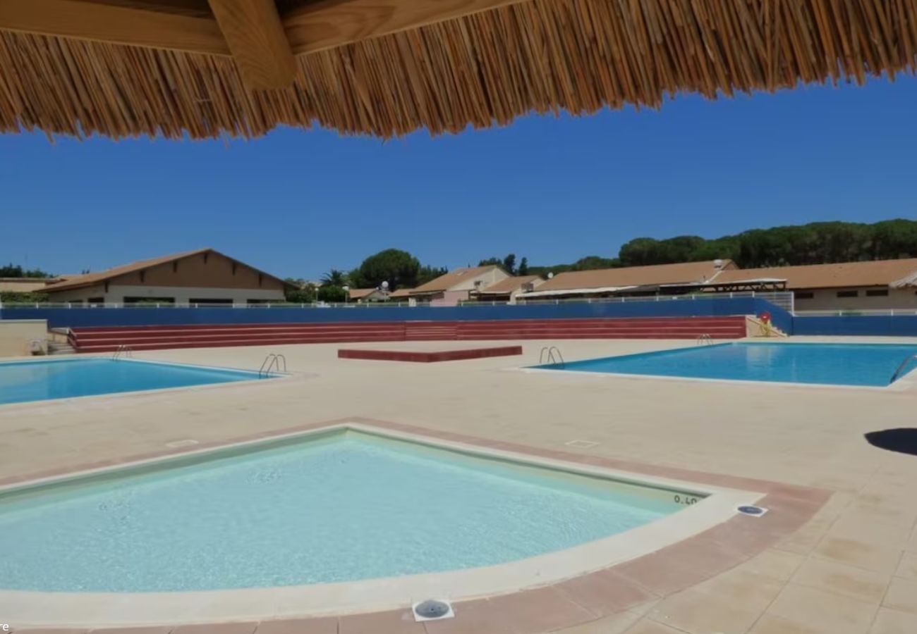 Maison à Vendres - HORIZON BLEU - Petit pavillon pour 8 personnes dans une résidence sécurisée avec piscine