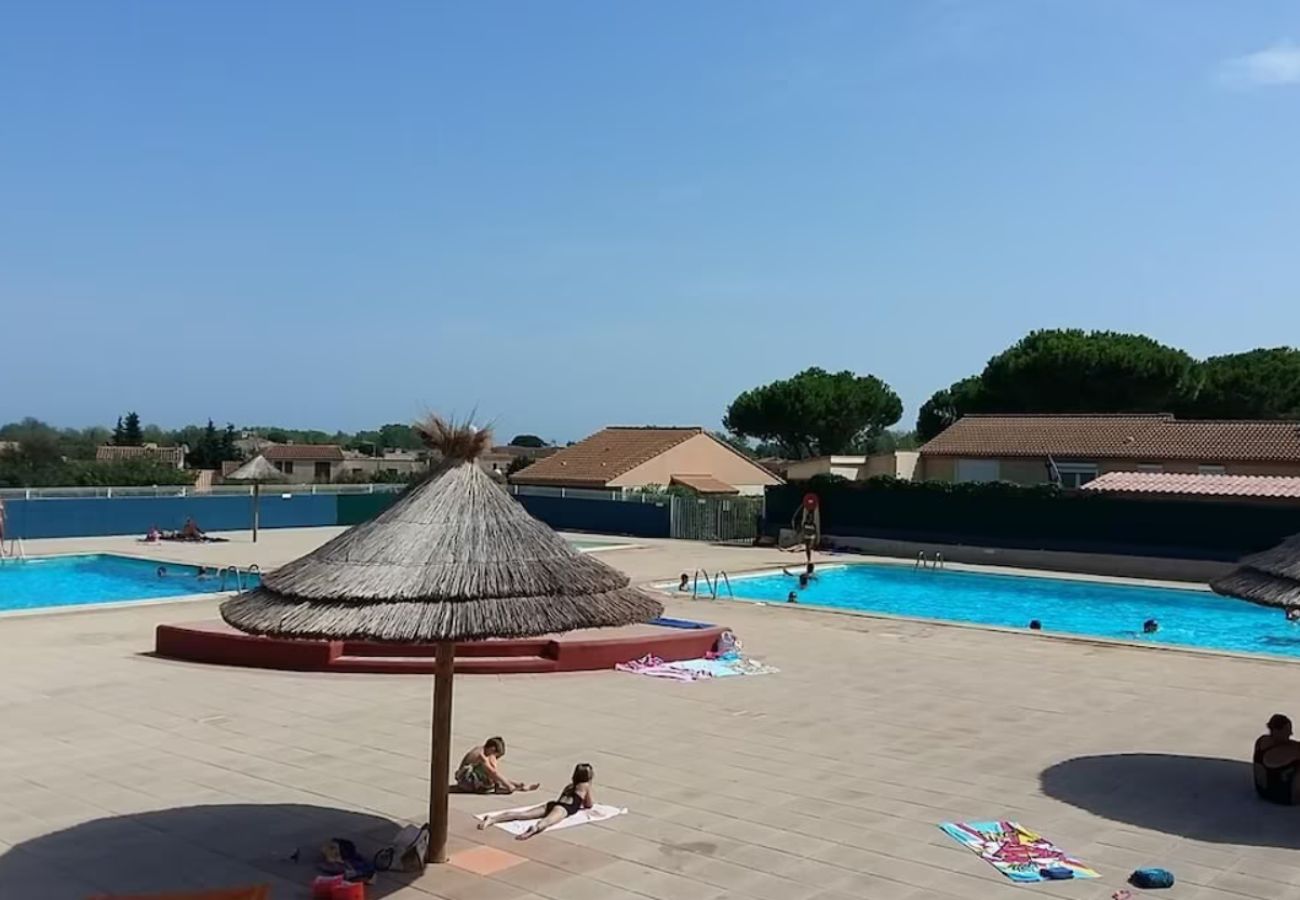 Maison à Vendres - HORIZON BLEU - Petit pavillon pour 8 personnes dans une résidence sécurisée avec piscine