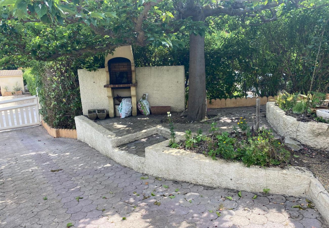 Maison à Vendres -  HORIZON BLEU - Petit pavillon pour 6 personnes dans une résidence sécurisée avec piscine