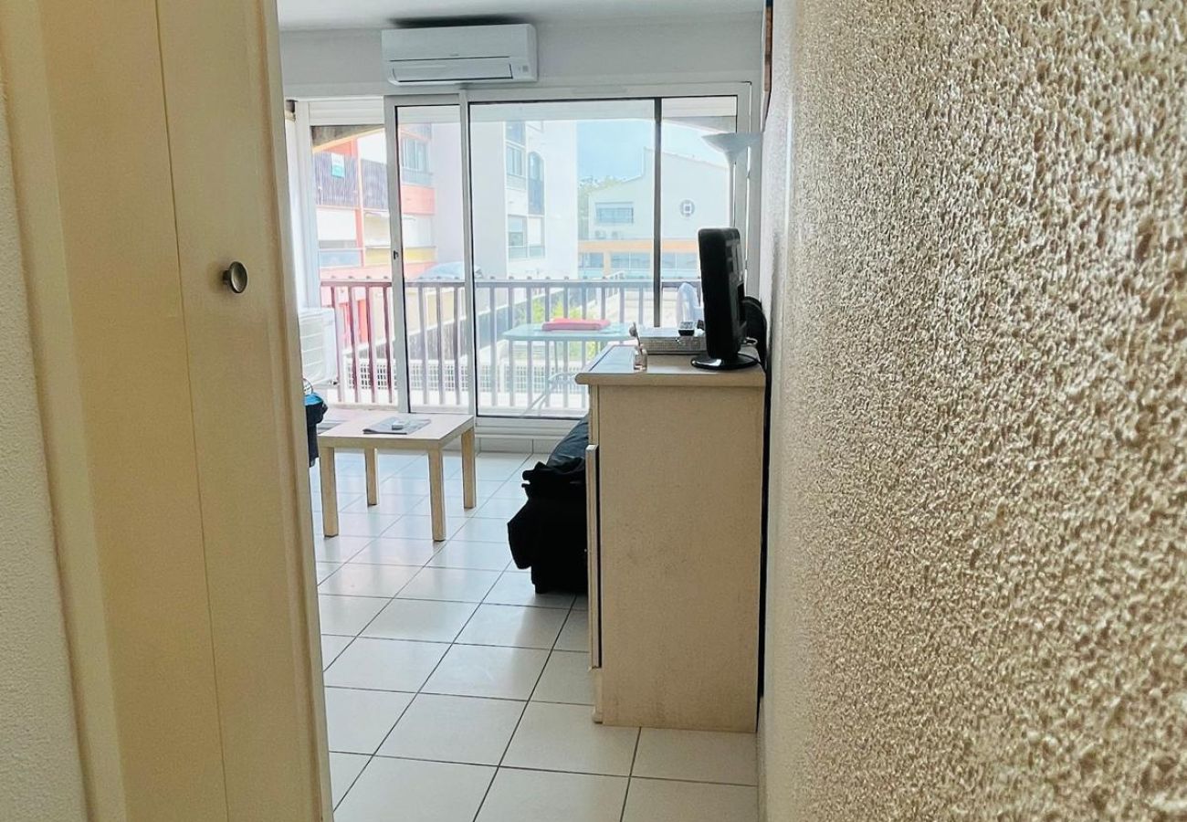 Studio à Agde - Studio Cap-d'Agde studio jusqu' à 4 personnes emplacement idéal