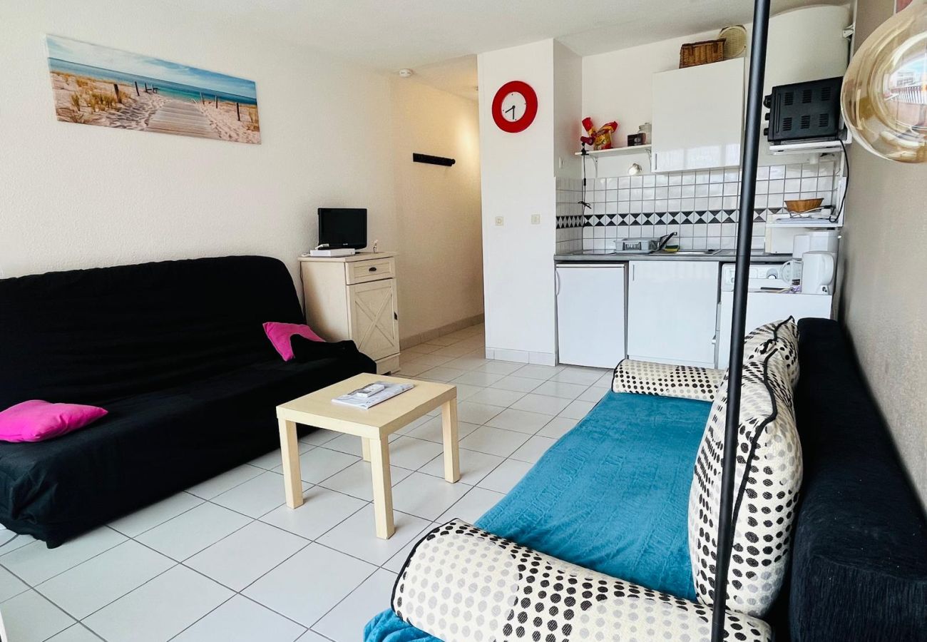 Studio à Agde - Studio Cap-d'Agde studio jusqu' à 4 personnes emplacement idéal